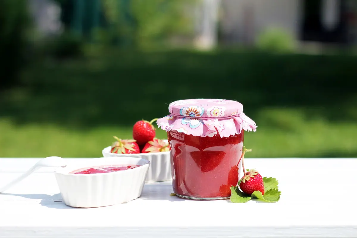 Small-Batch Strawberry Jam Recipe for Two Jars